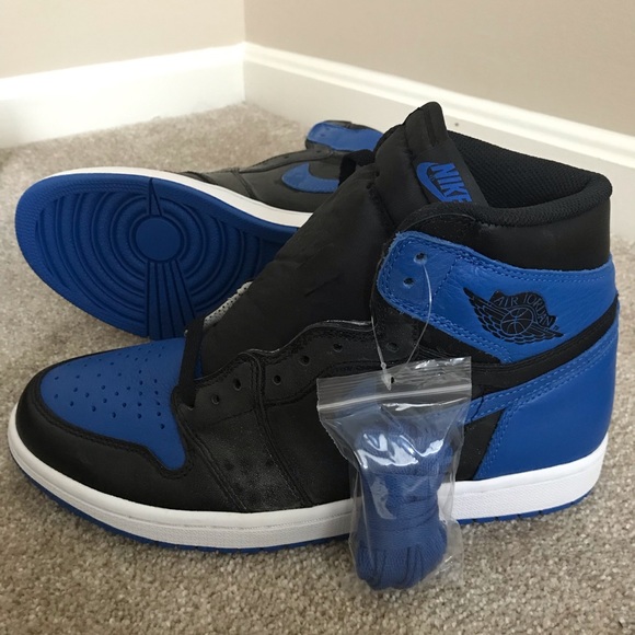 Jordan retro high Og Royal 2017 bred shadow toe